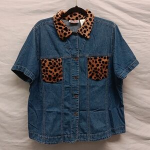 Bill Blass Woman Denim with Leopard Pockets & Collar 1X